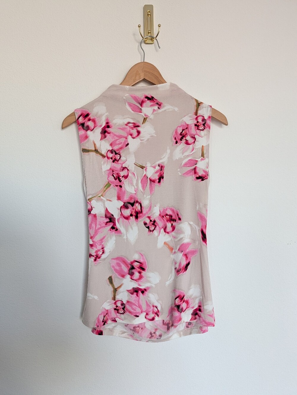 Calvin Klein Sleeveless Blouse - Picture 4 of 7